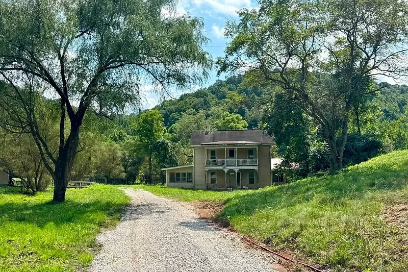 1548 Providence Rd Analysis: Is This 49.6-Acre West Virginia Farmstead Worth the Overhaul?