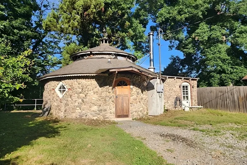 $175K NJ Delaware River Cottage: Delaware Riverfront in Knowlton